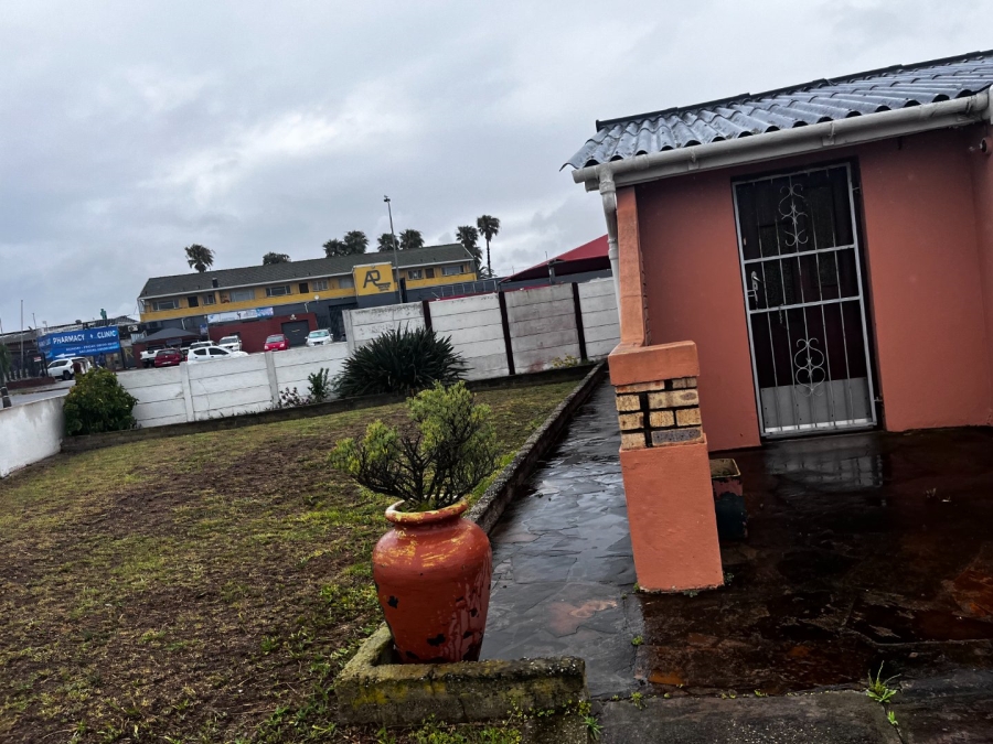 3 Bedroom Property for Sale in Algoa Park Eastern Cape